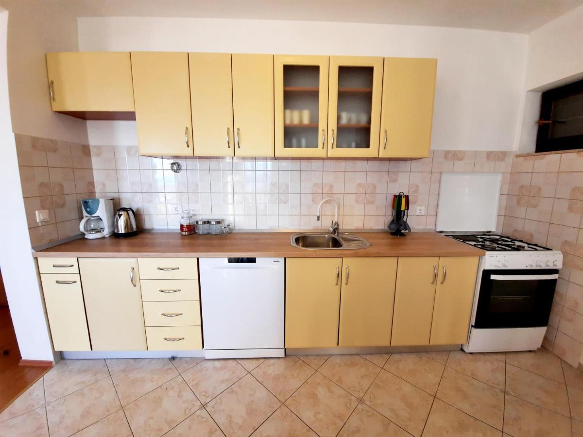 Lovely 3-Bedroom Apartment With Breathtaking View Dugi Rat Ngoại thất bức ảnh