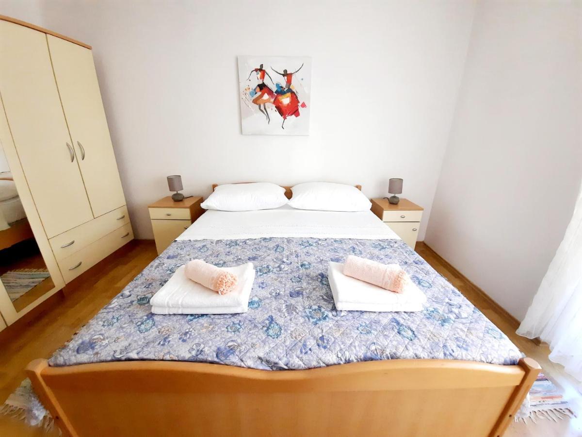 Lovely 3-Bedroom Apartment With Breathtaking View Dugi Rat Ngoại thất bức ảnh