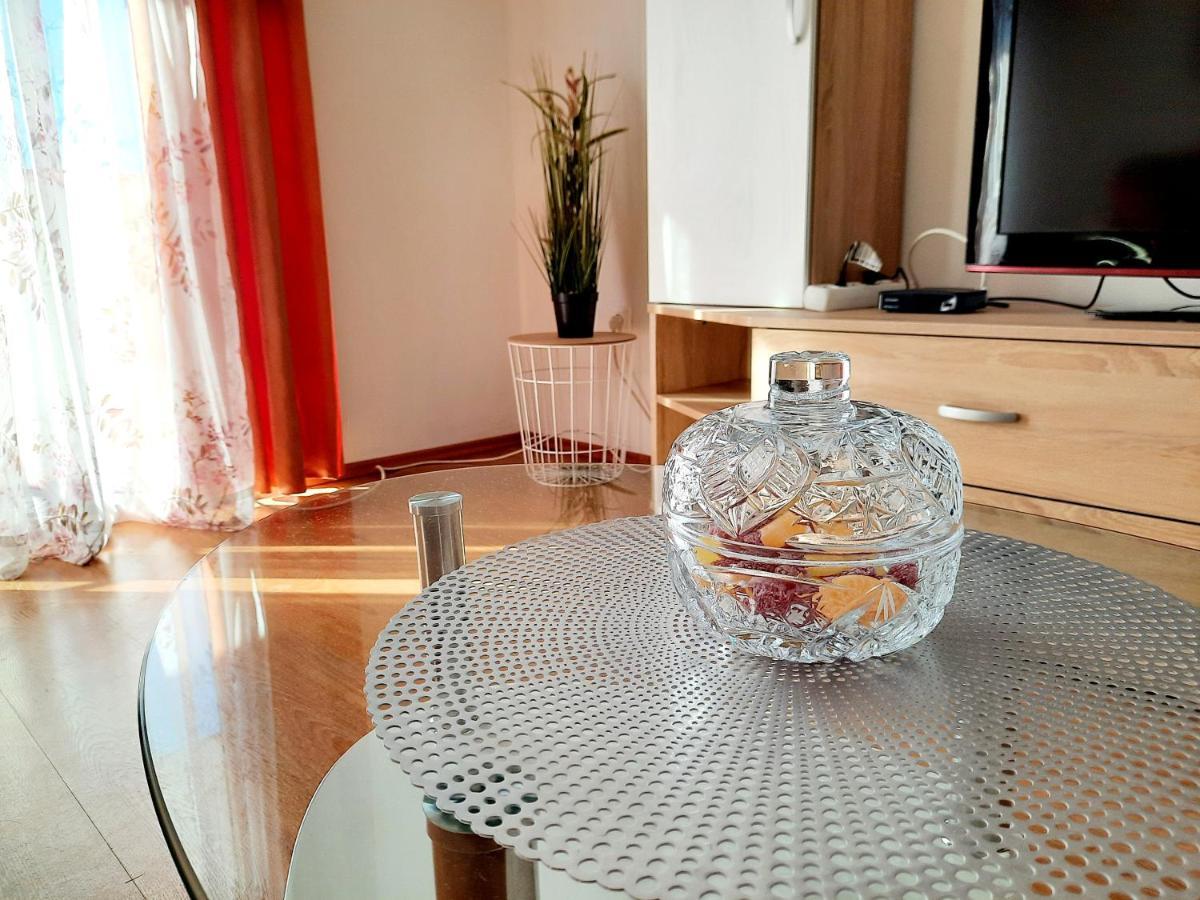 Lovely 3-Bedroom Apartment With Breathtaking View Dugi Rat Ngoại thất bức ảnh