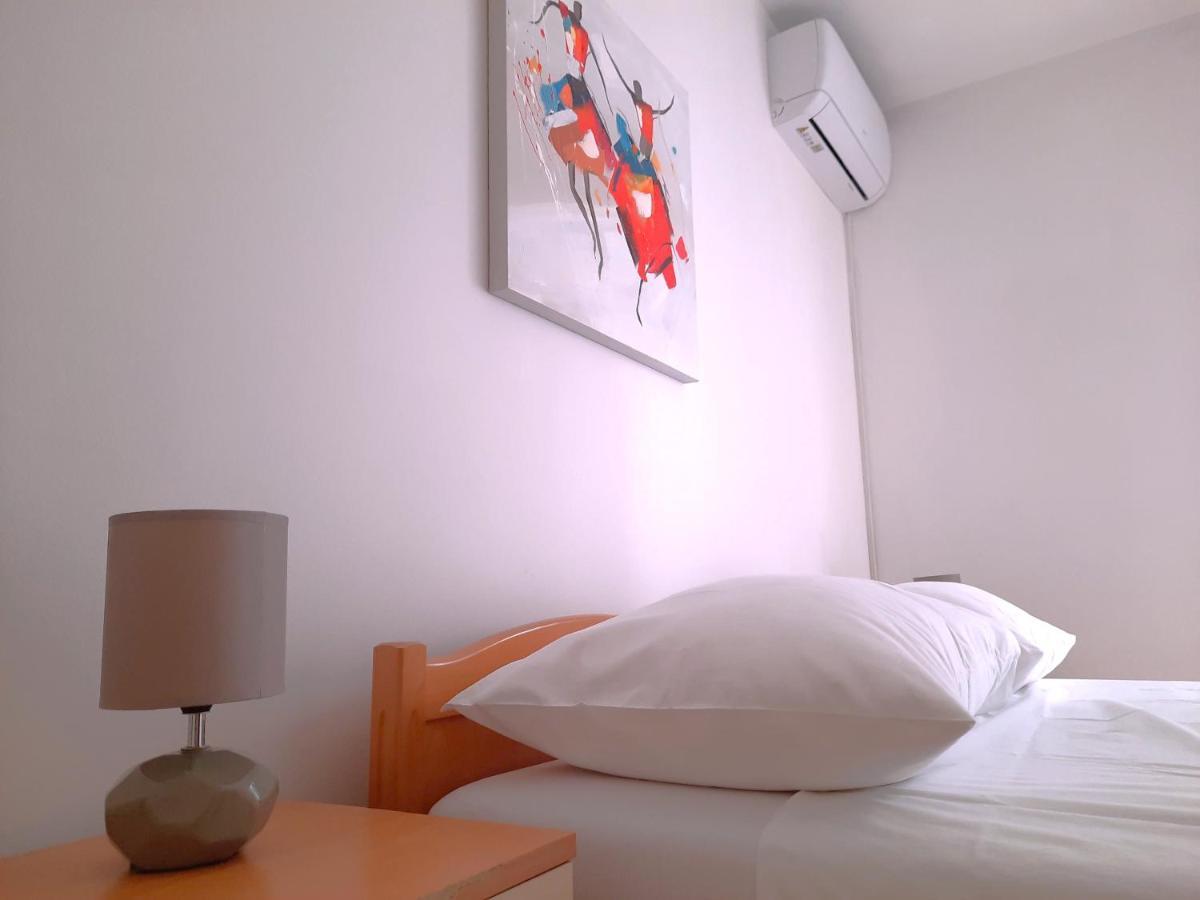 Lovely 3-Bedroom Apartment With Breathtaking View Dugi Rat Ngoại thất bức ảnh